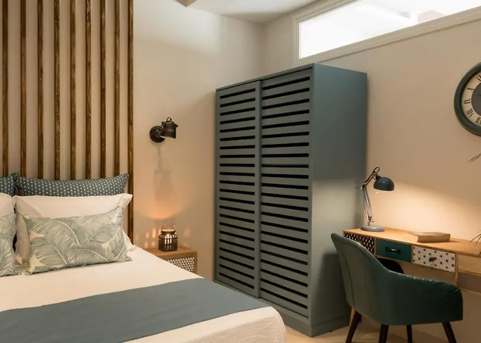 Ambeli Luxury Villa Megalochori (Santorini)